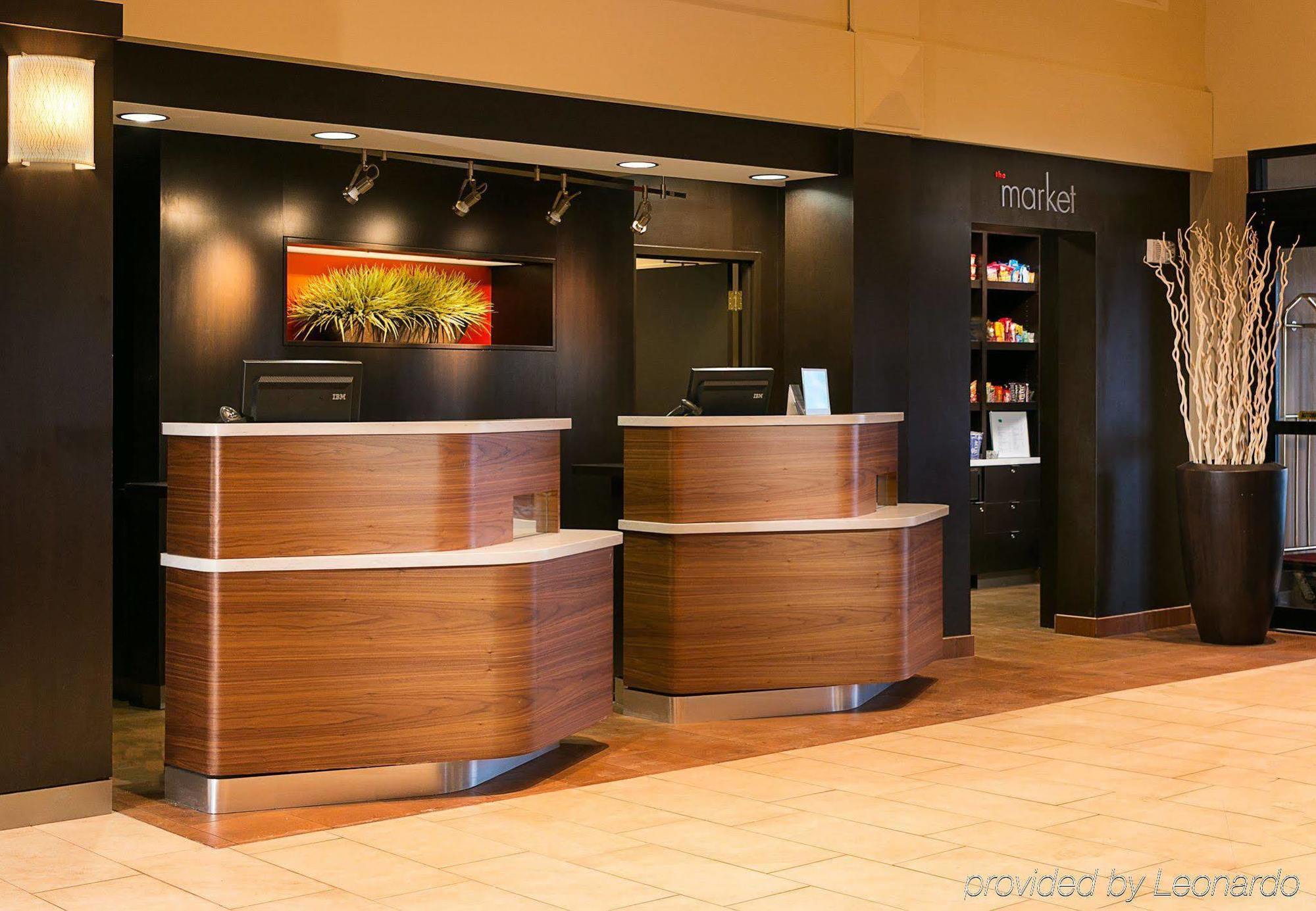 Courtyard Kansas City East/Блу Спрингс Екстериор снимка